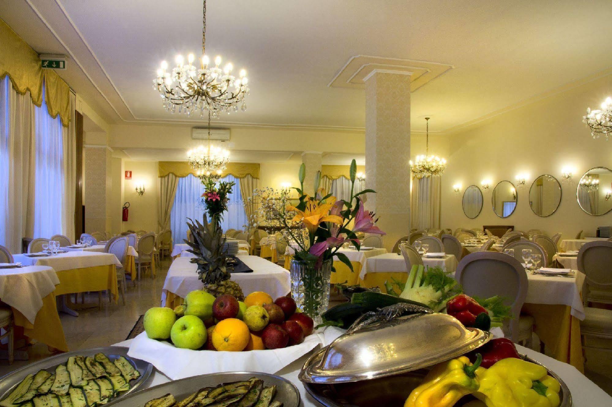 Hotel Alexander Palme Chianciano Terme Extérieur photo