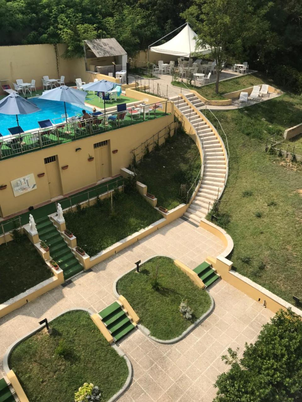 Hotel Alexander Palme Chianciano Terme Extérieur photo